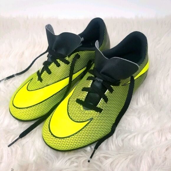 NIKE KLEATS. SIZE 5Y. - Picture 1 of 16